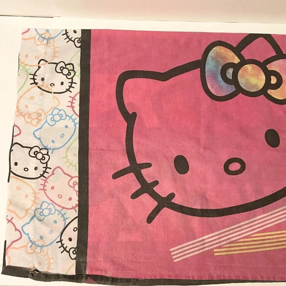 2013 Hello Kitty  Pink and Black Standard Size 29 x 18 inch 1 Piece Pillowcase - Picture 7 of 16